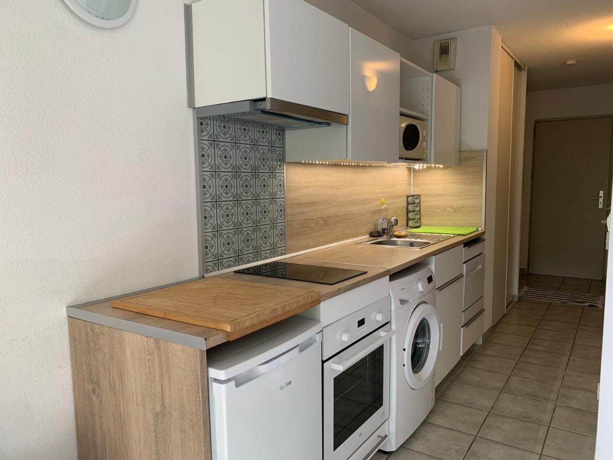Les Appartements De La Marina Санарі-сюр-Мер Екстер'єр фото