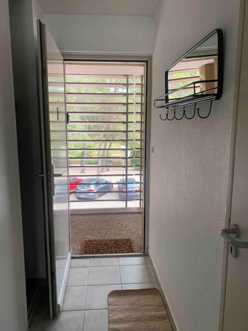 Les Appartements De La Marina Санарі-сюр-Мер Екстер'єр фото