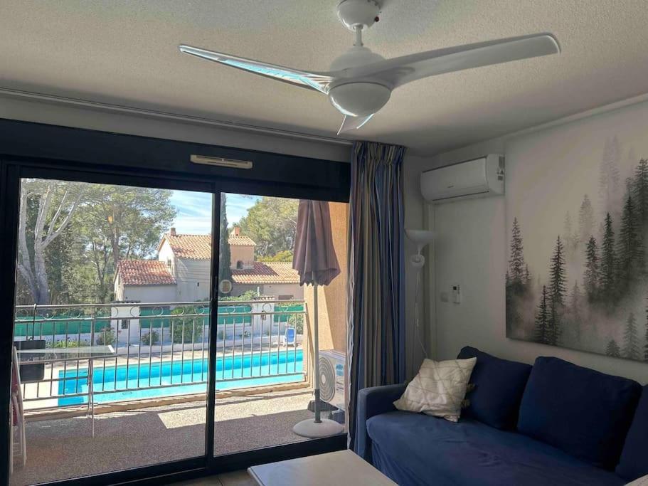 Les Appartements De La Marina Санарі-сюр-Мер Екстер'єр фото
